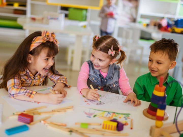 Building Resilient Thoughts: Cognitive Restructuring as a Key Component of CBT for Children